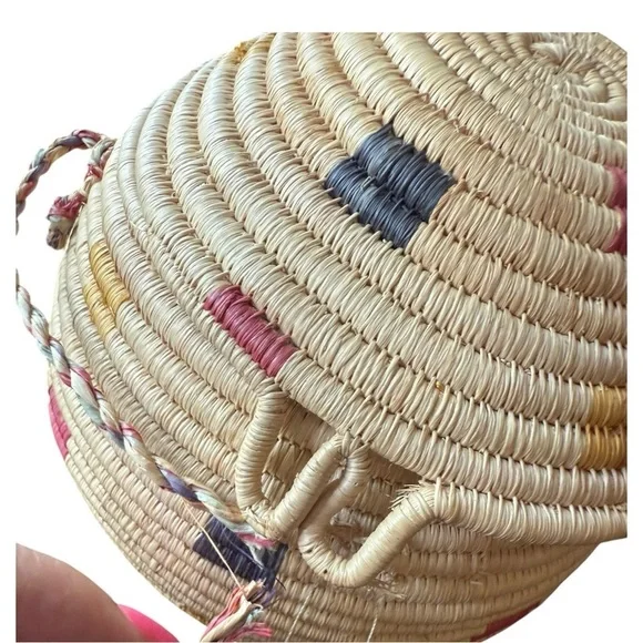 Baskets Round Pair Woven Lid Long Straps & added 3 more! (5 total) - Picture 15 of 17